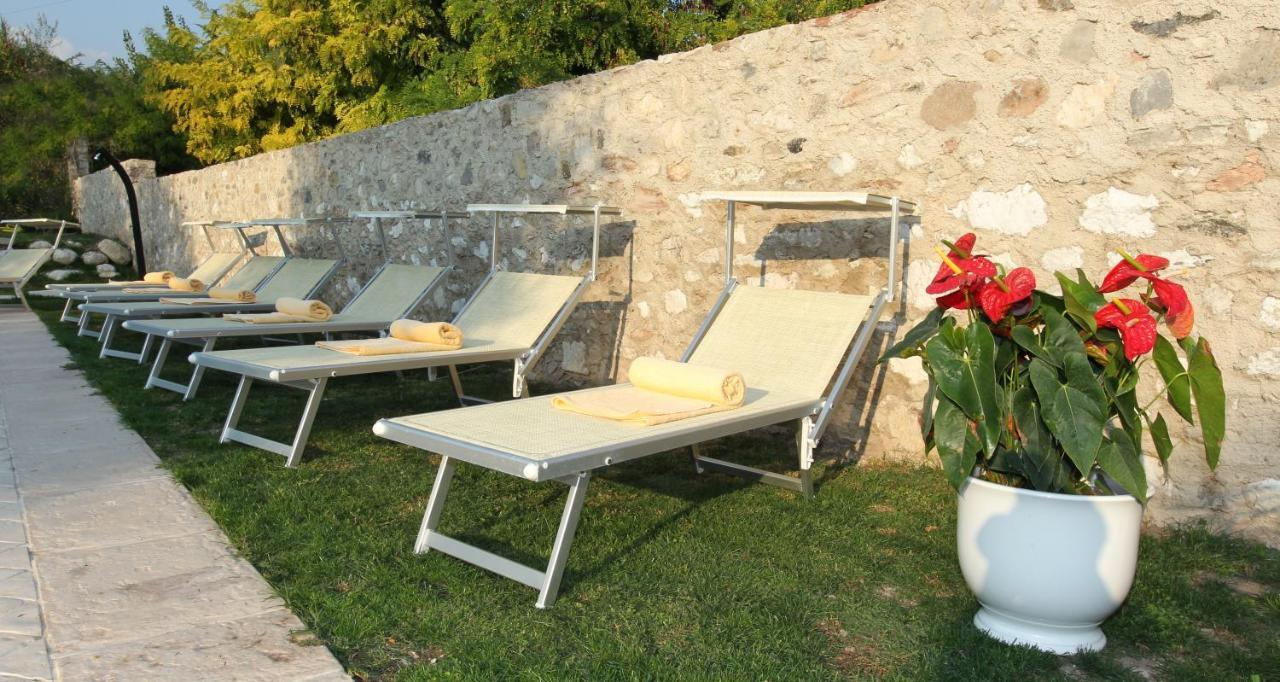 Borgo Degli Ulivi Residence Di Olympic Garda Lake Toscolano-Maderno Exterior foto