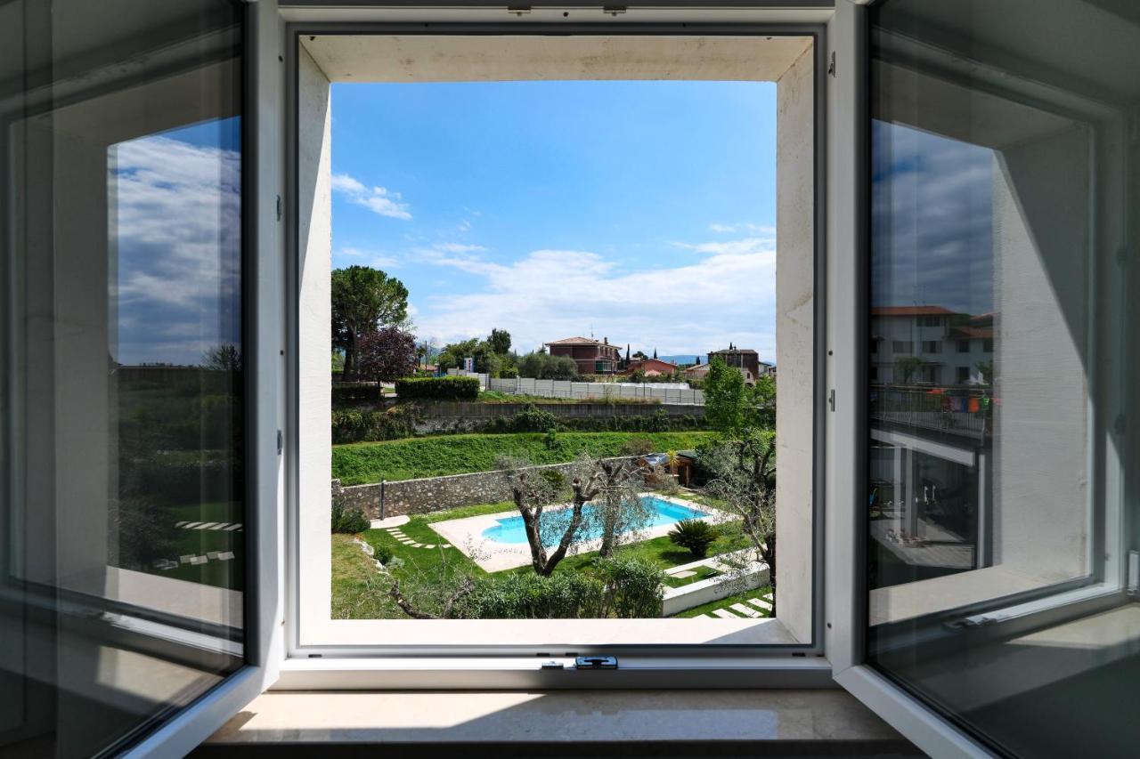 Borgo Degli Ulivi Residence Di Olympic Garda Lake Toscolano-Maderno Exterior foto