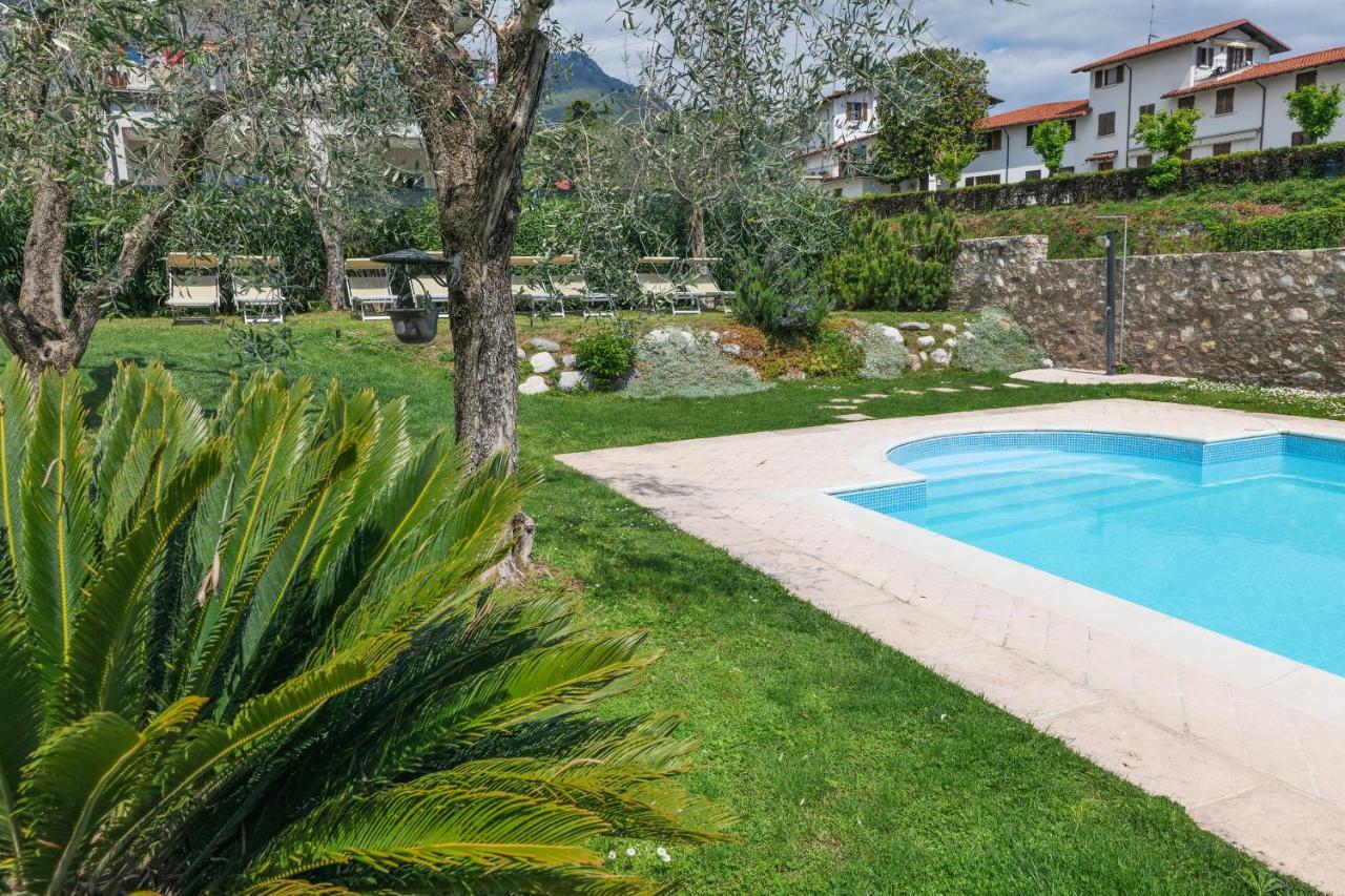 Borgo Degli Ulivi Residence Di Olympic Garda Lake Toscolano-Maderno Exterior foto